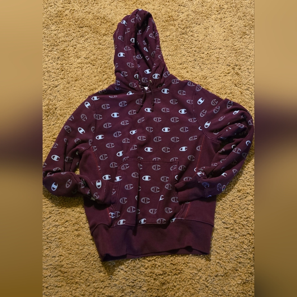 Champion reverse weave sweatshirt sz Small Logo